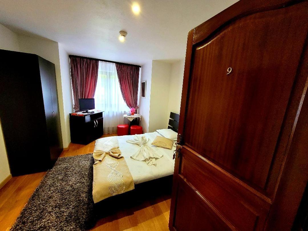 Eco-Tim Apartment Moisei Bagian luar foto