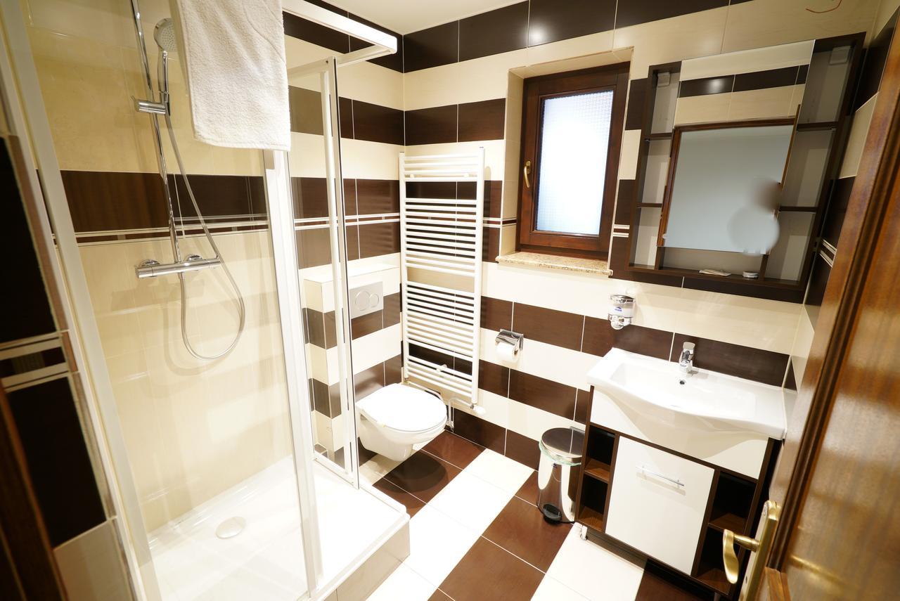 Eco-Tim Apartment Moisei Bagian luar foto