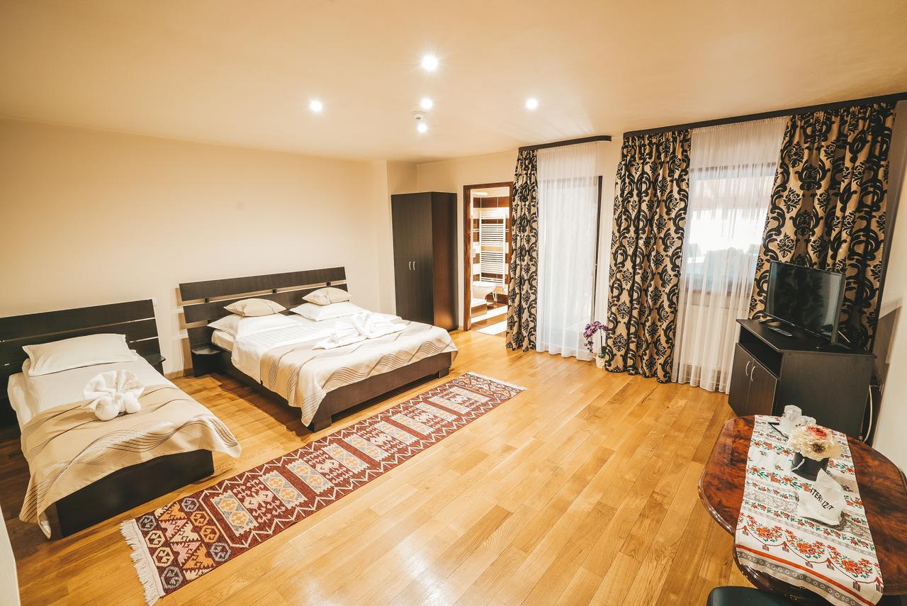 Eco-Tim Apartment Moisei Bagian luar foto