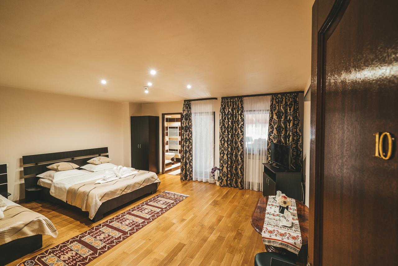Eco-Tim Apartment Moisei Bagian luar foto