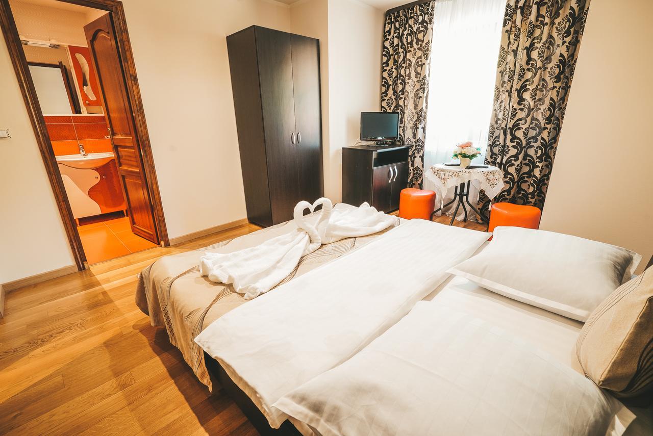 Eco-Tim Apartment Moisei Bagian luar foto