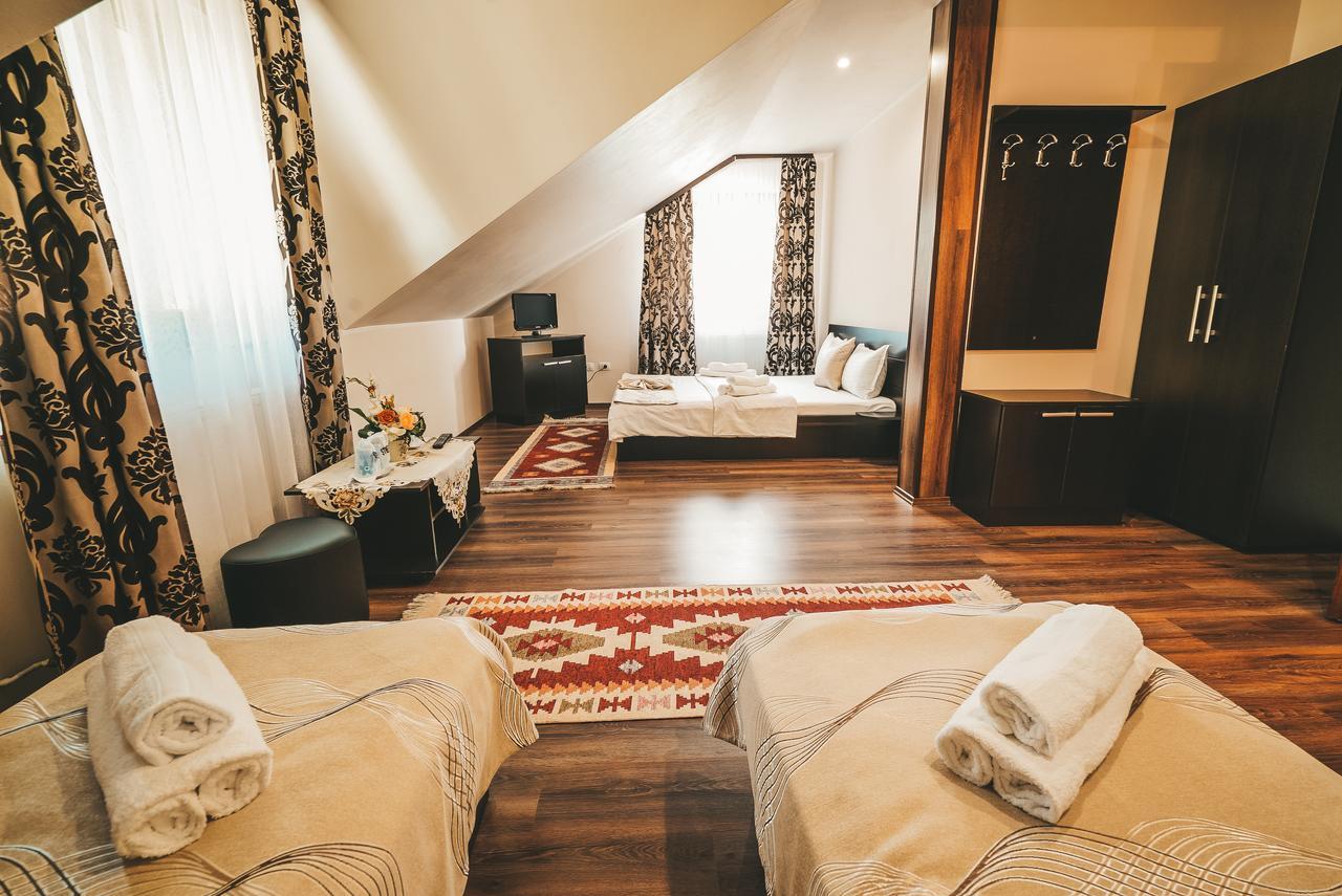 Eco-Tim Apartment Moisei Bagian luar foto