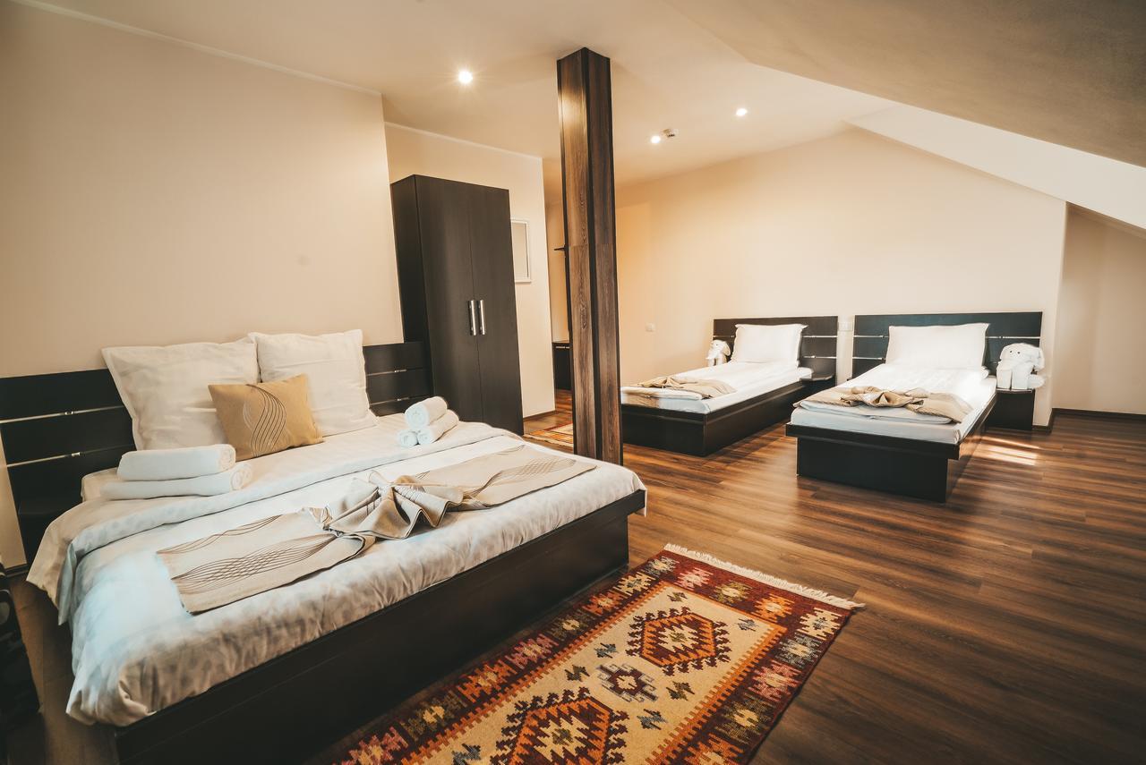 Eco-Tim Apartment Moisei Bagian luar foto