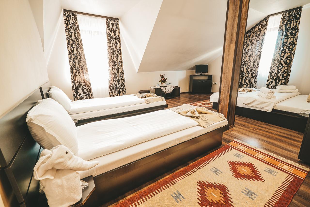 Eco-Tim Apartment Moisei Bagian luar foto