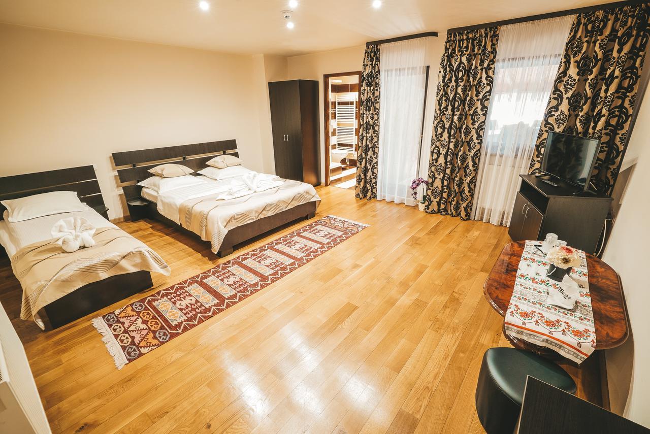 Eco-Tim Apartment Moisei Bagian luar foto